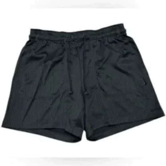 Nike Yoga Dri-Fit 5" Training Shorts NWT Black -Size Small- Giftable - Picture 1 of 6